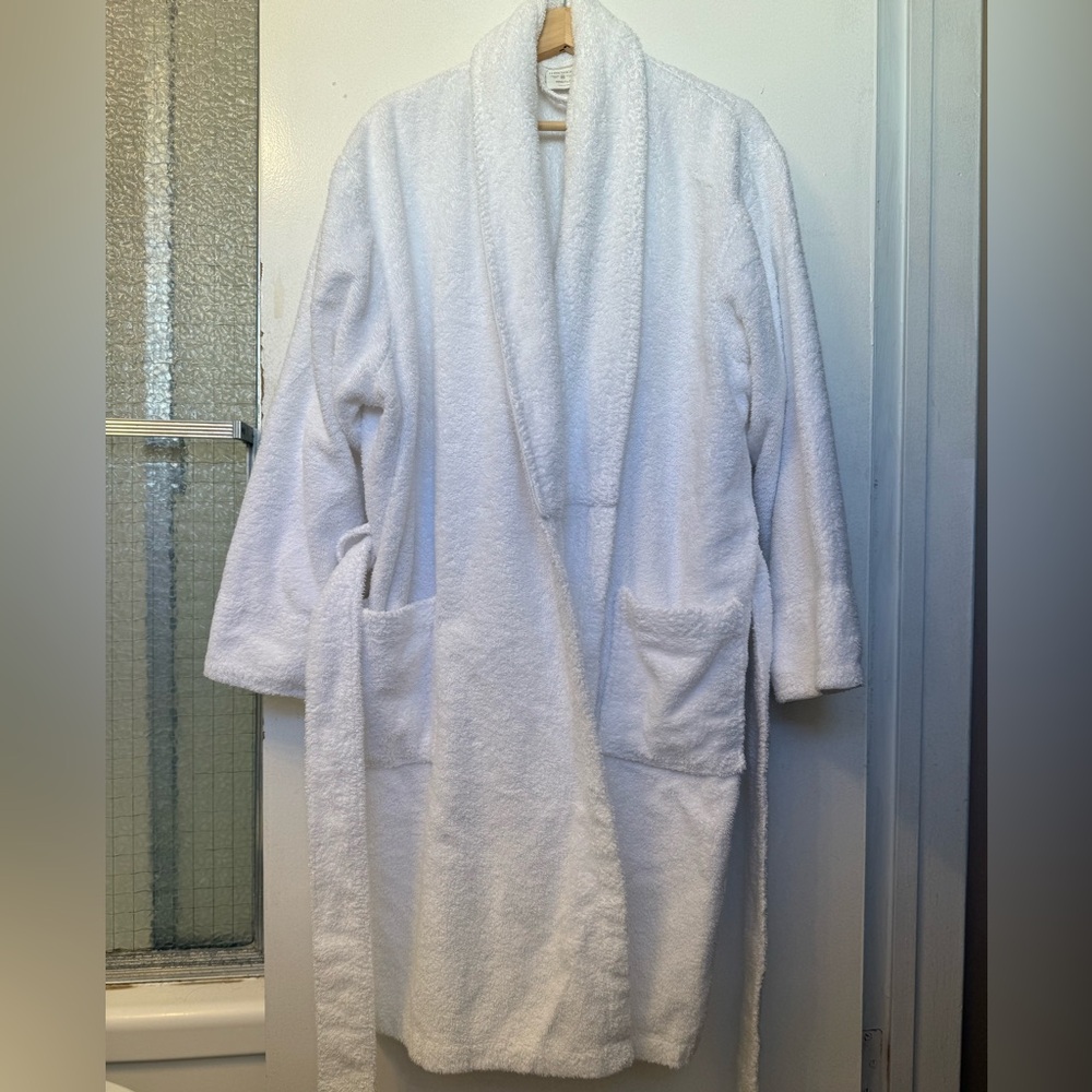 Threshold Plush White Bathrobe